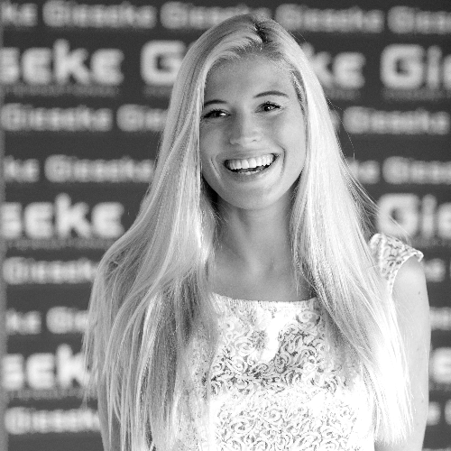 cropped-Celine-Flores-2-klein.png